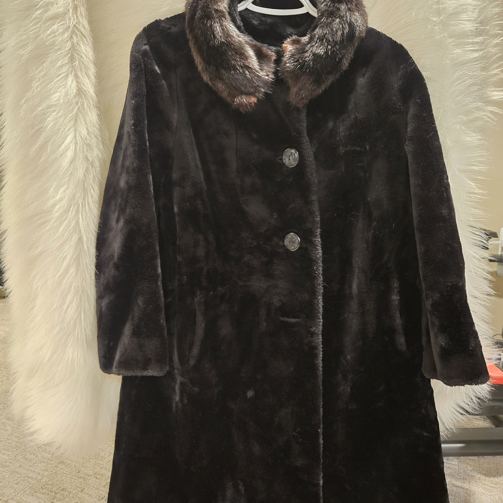Chic Vintage Black Borg Jacket With Mink Collar.